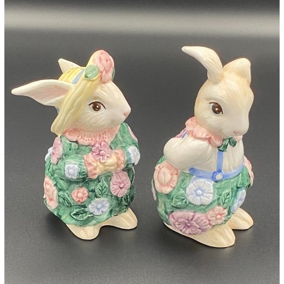 Fitz and Floyd Bunny Salt and Pepper Shaker Set Bloomers Collection 1991 Easter - Picture 2 of 10